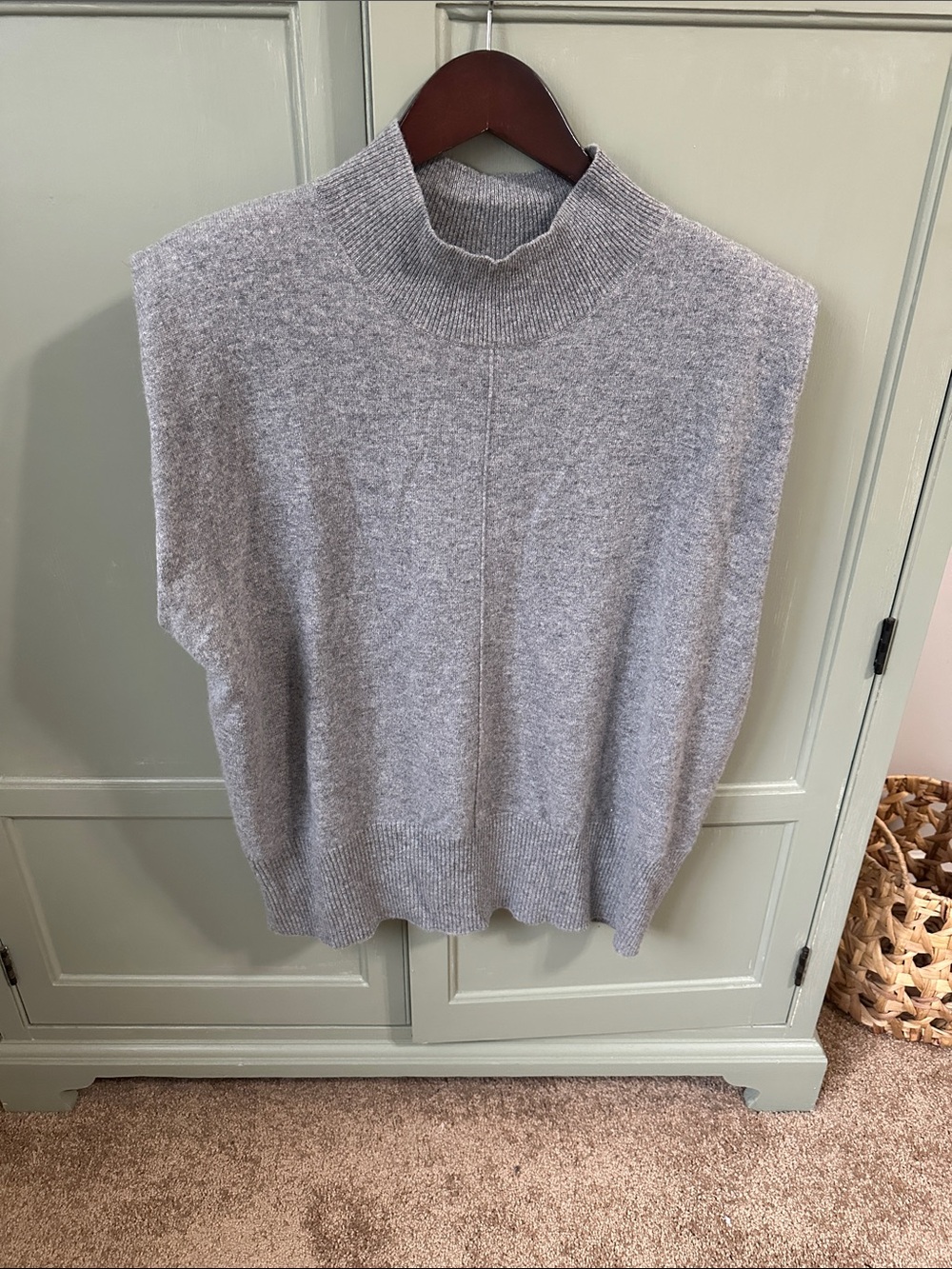 BANANA REPUBLIC Franca Cashmere padded-shoulder top
